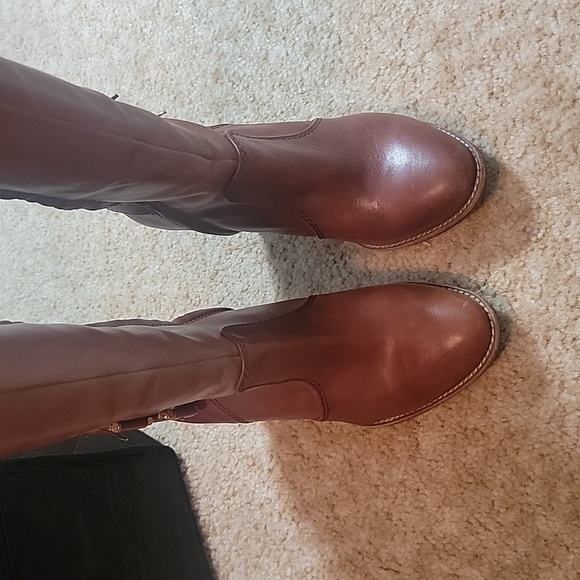 Boot - Picture 5 of 10